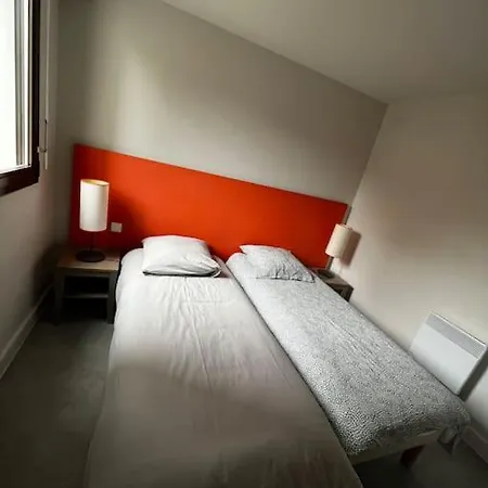 Apartment Acces